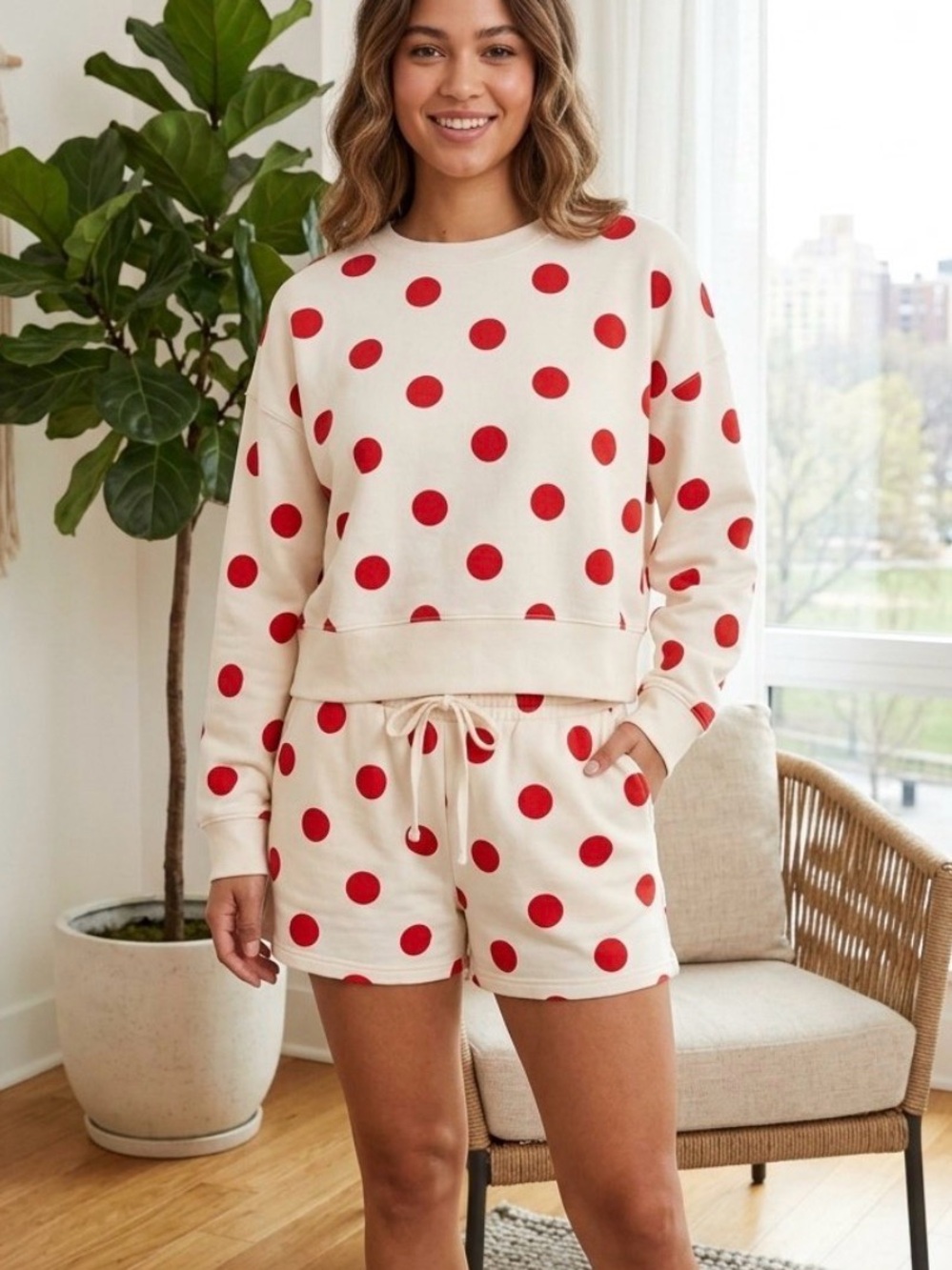 254  NWT Zenana Cream Sweatshirt and Shorts Set with Red Polka Dots